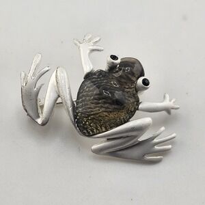 Vintage Brushed Silver Tone Frog Brooch